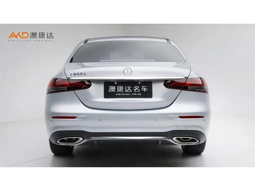 Mercedes-Benz E-Class 2022 — Photo 4/10