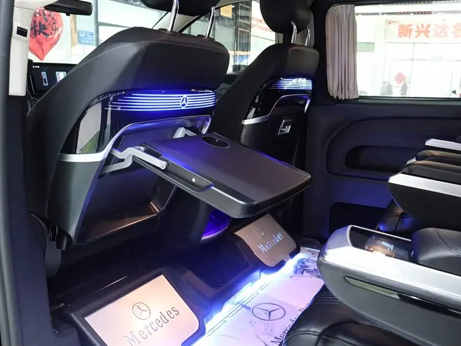 Mercedes-Benz Vito 2023 — Photo 10/20