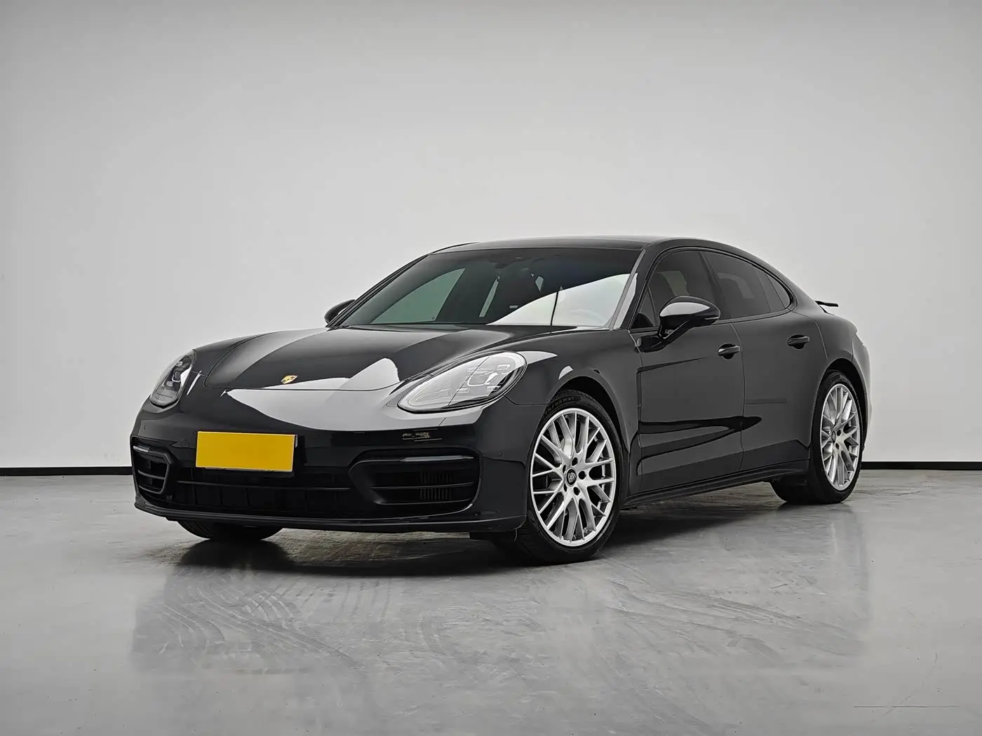 Porsche Panamera 2022 — Photo 1/20