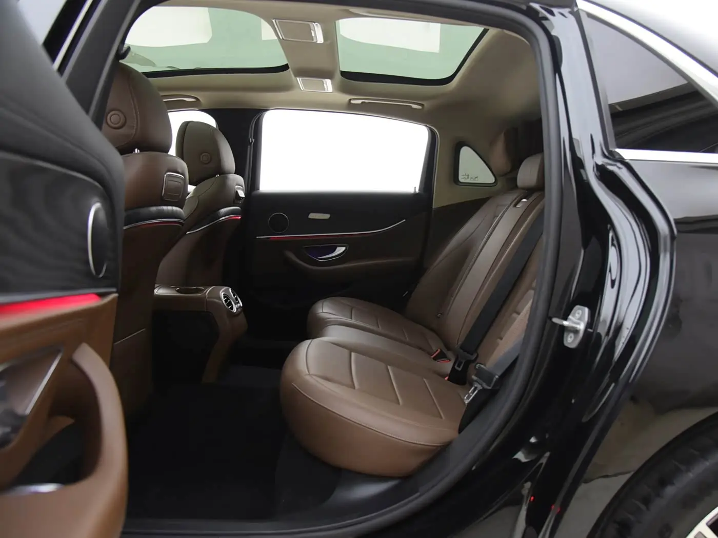 Mercedes-Benz E-Class 2020 — Şəkil 9/20