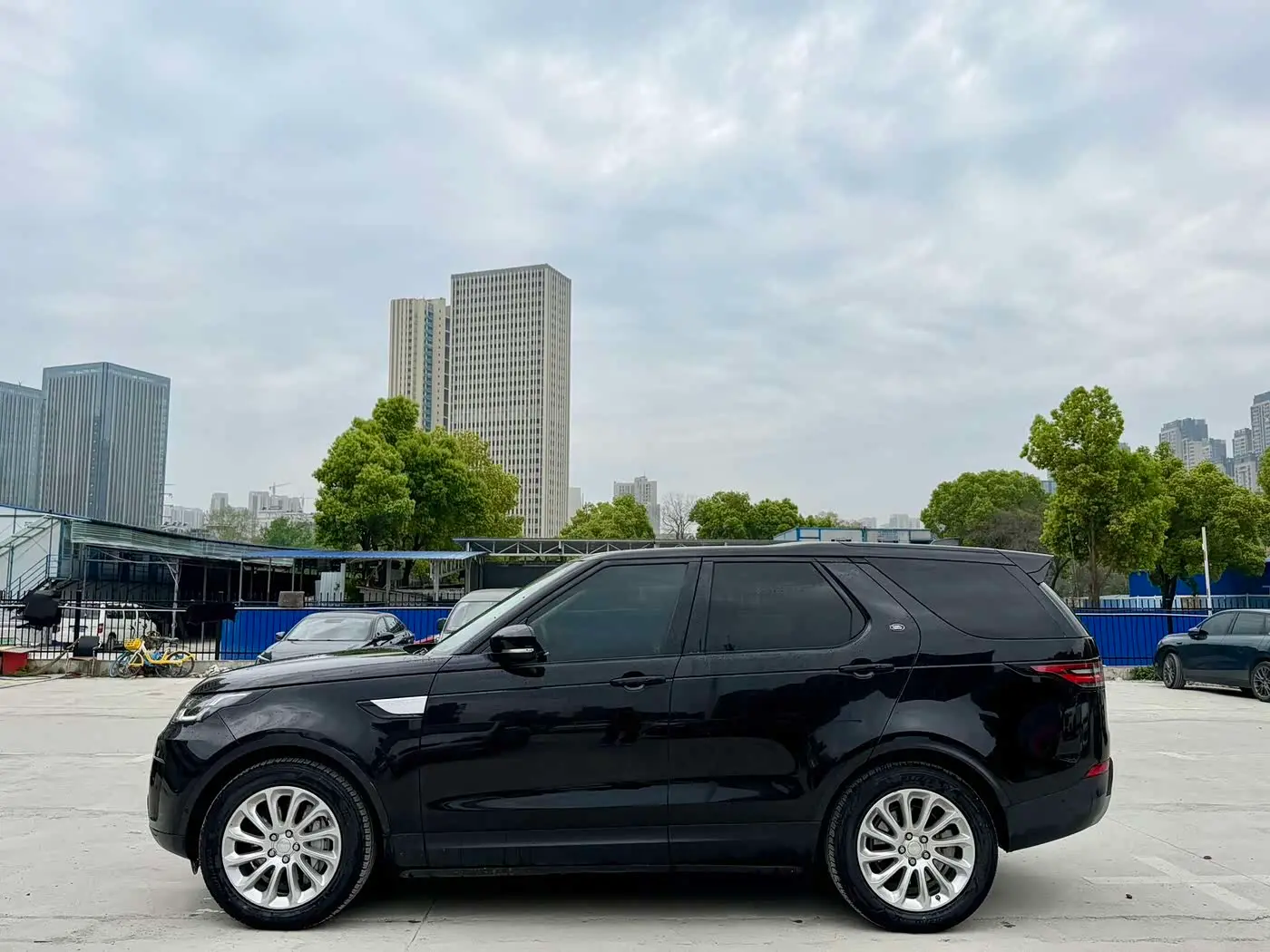 Land Rover Discovery 2020 — Şəkil 5/17
