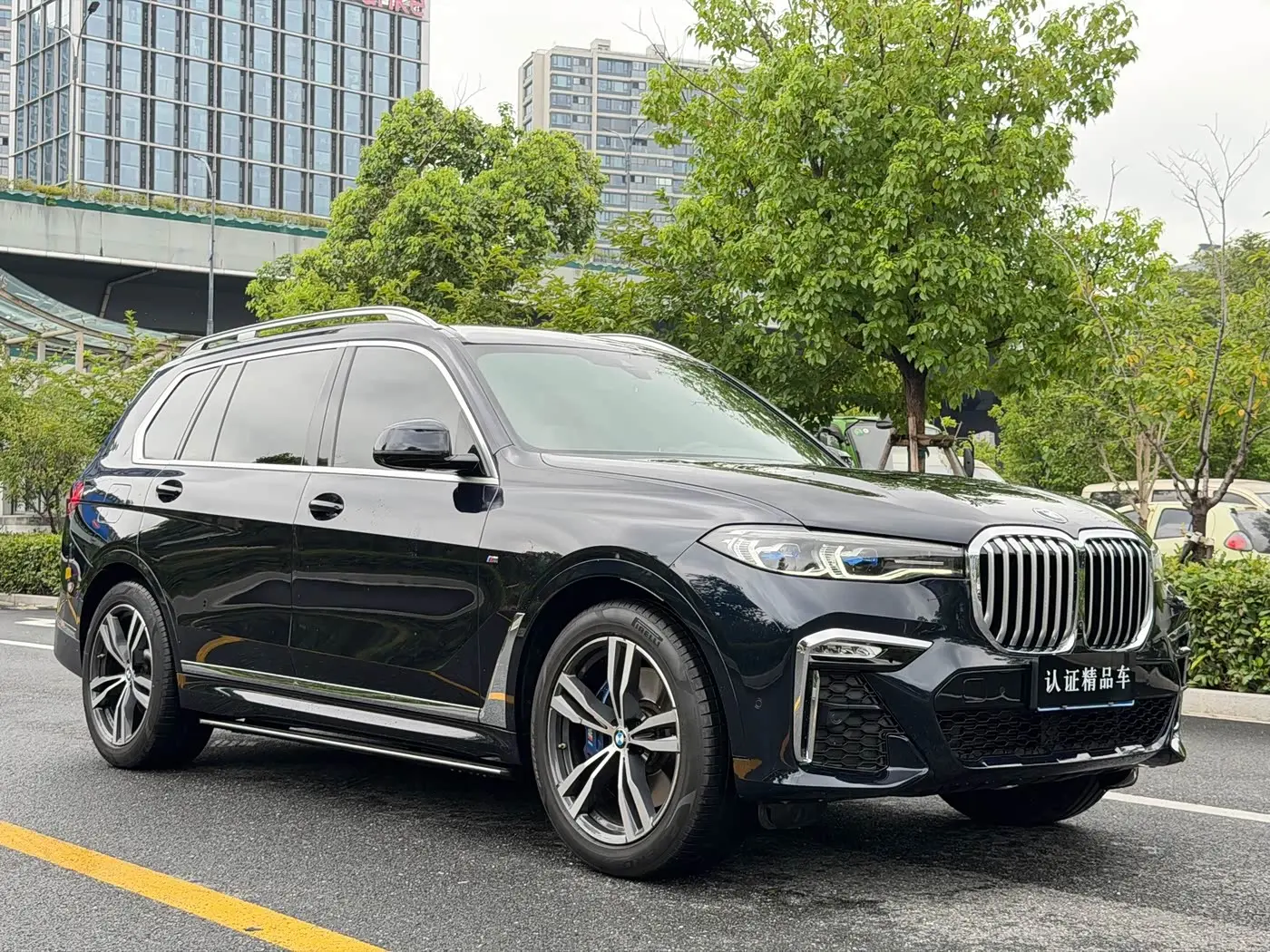 BMW X7 2022 — Фото 3/16