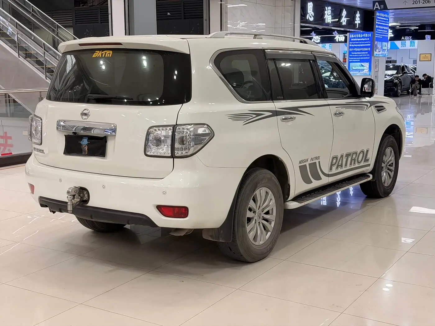 Nissan Patrol 2019 — Photo 6/6