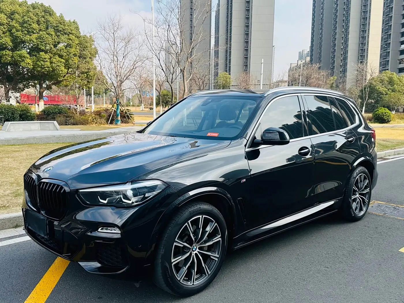 BMW X5 2021 — Photo 1/9