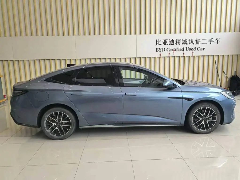 BYD Seal 07 DM-i 2025 — Photo 5/15