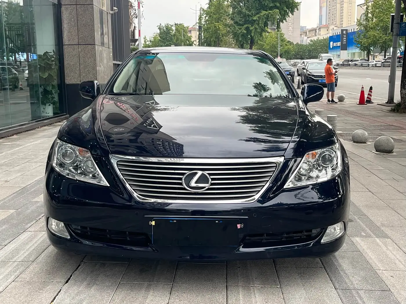 Lexus LS 2008 — Photo 3/15