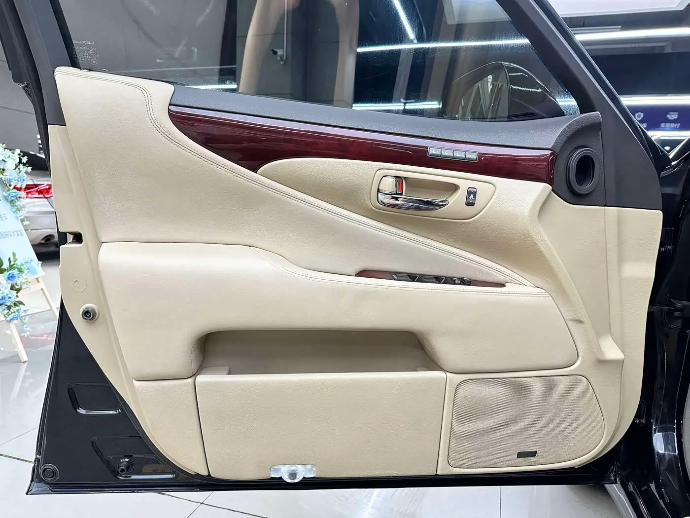 Lexus LS 2007 — Photo 14/20