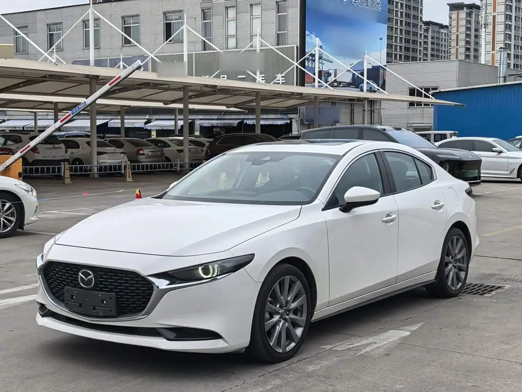 Mazda Mazda3 Axela, 2024