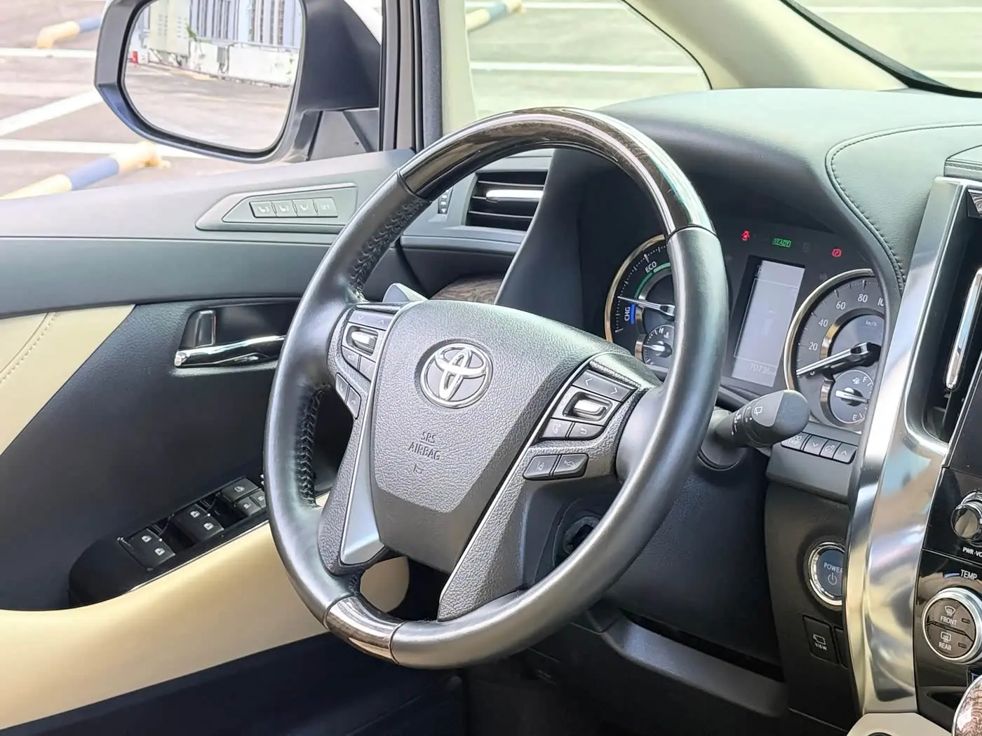 Toyota Alphard 2020 — Photo 11/20