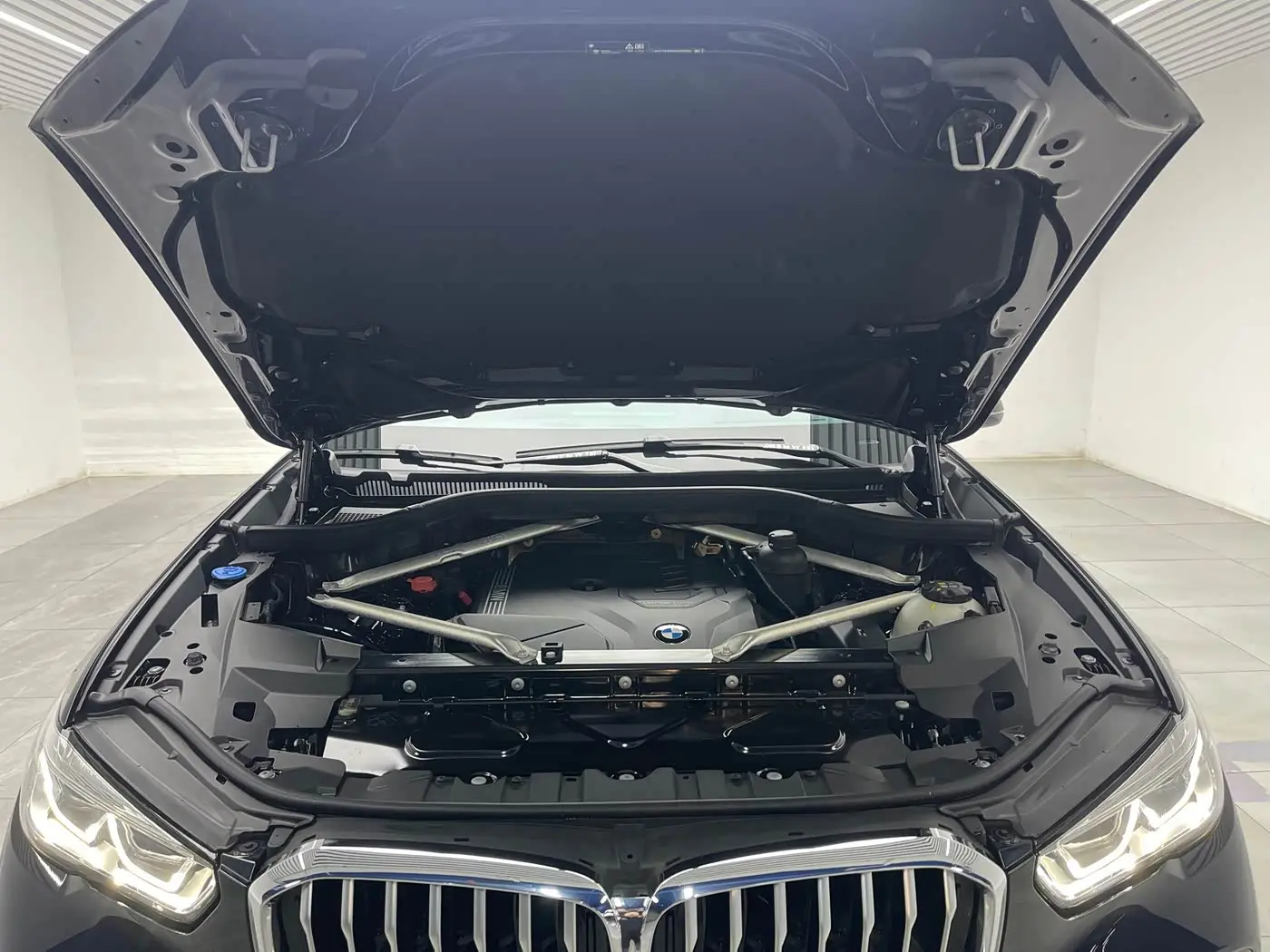BMW X5 2023 — Photo 9/20