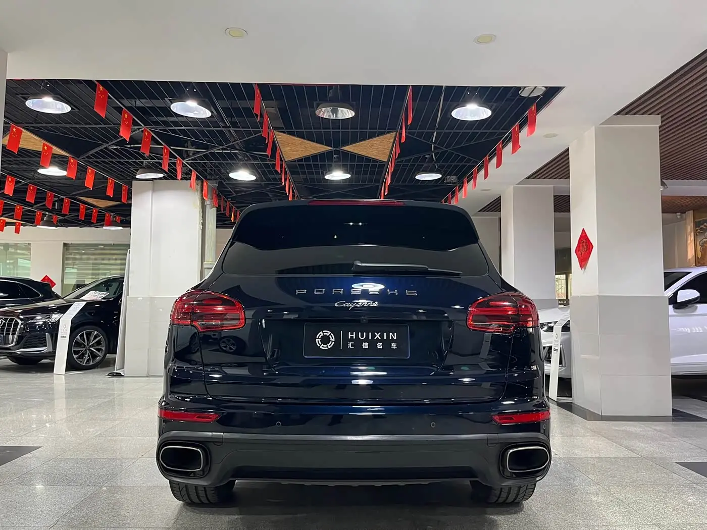 Porsche Cayenne 2015 — Фото 15/18