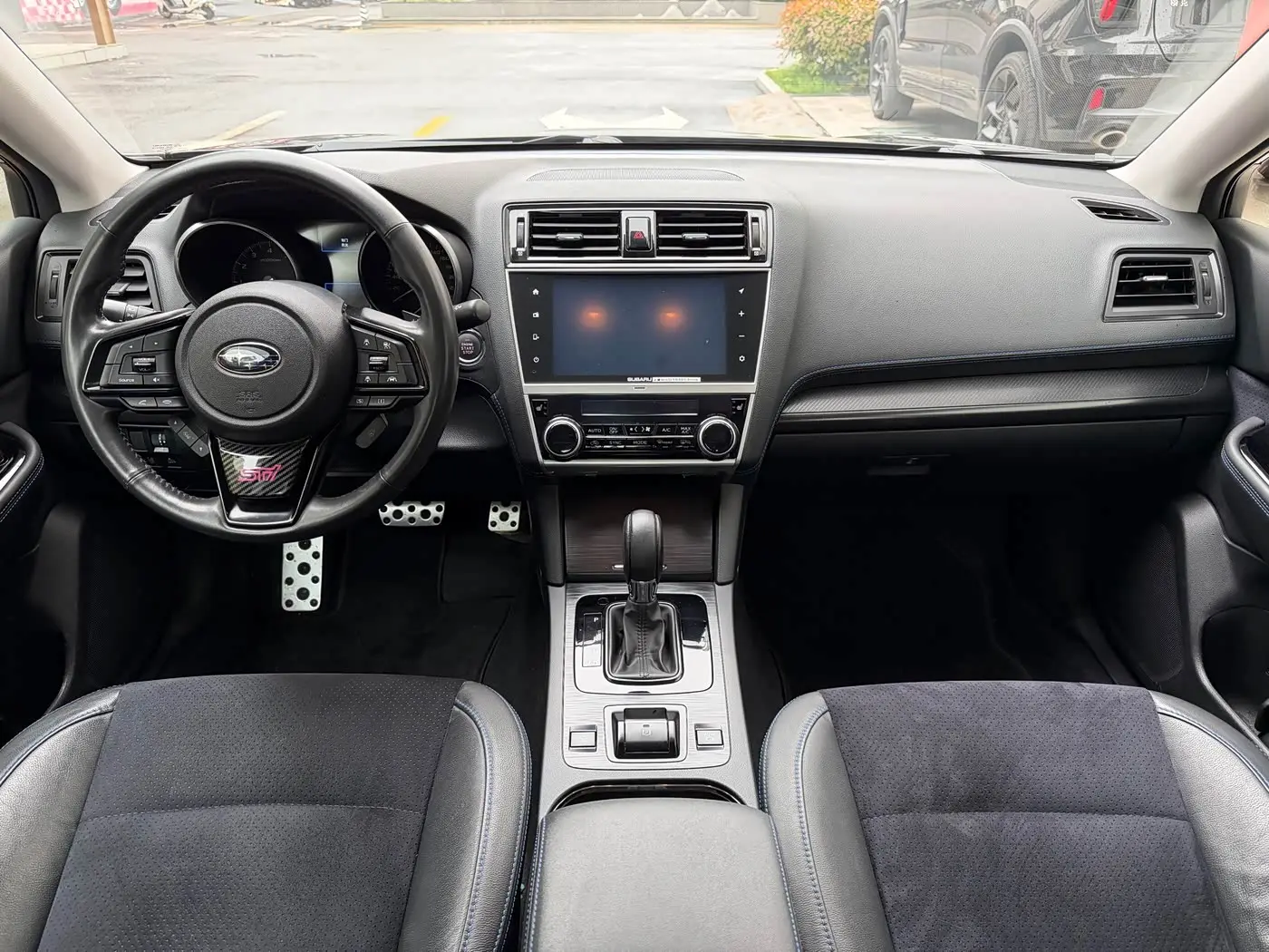 Subaru Legacy 2022 — Photo 8/20