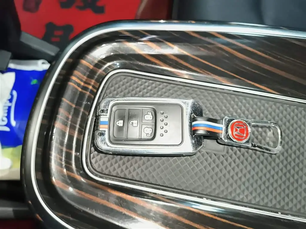 Honda Elysion 2019 — Photo 17/20