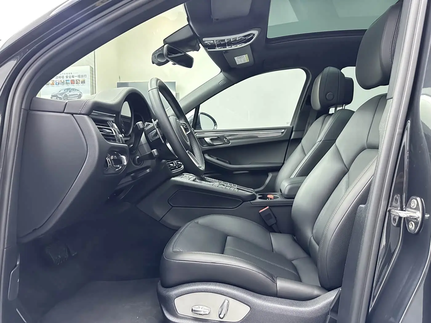 Porsche Macan 2021 — Şəkil 7/20