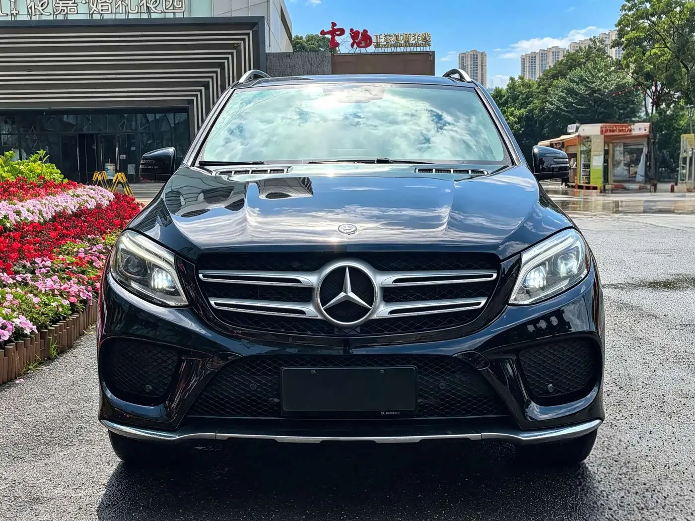 Mercedes-Benz GLE 2018 — Photo 2/15