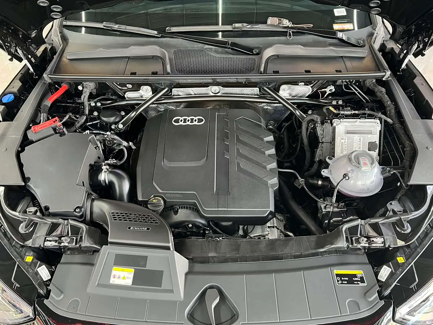 Audi Q5L 2026 — Şəkil 11/12