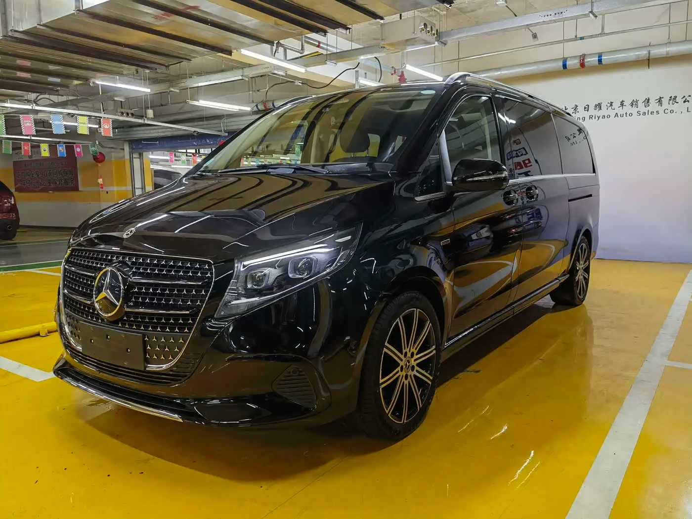 Mercedes-Benz V-Class, 2025