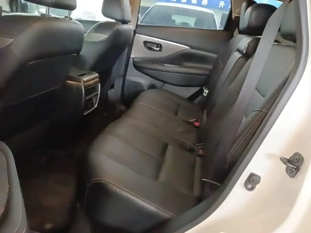 Nissan Murano 2022 — Photo 13/20