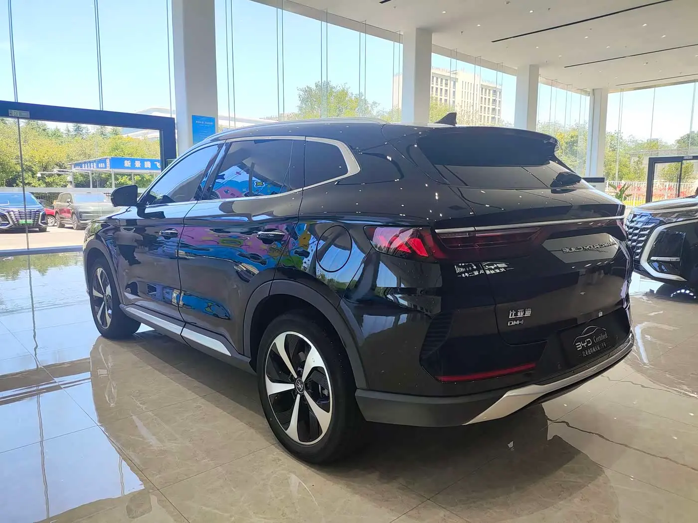 BYD Song PLUS PHEV 2023 — Фото 7/16