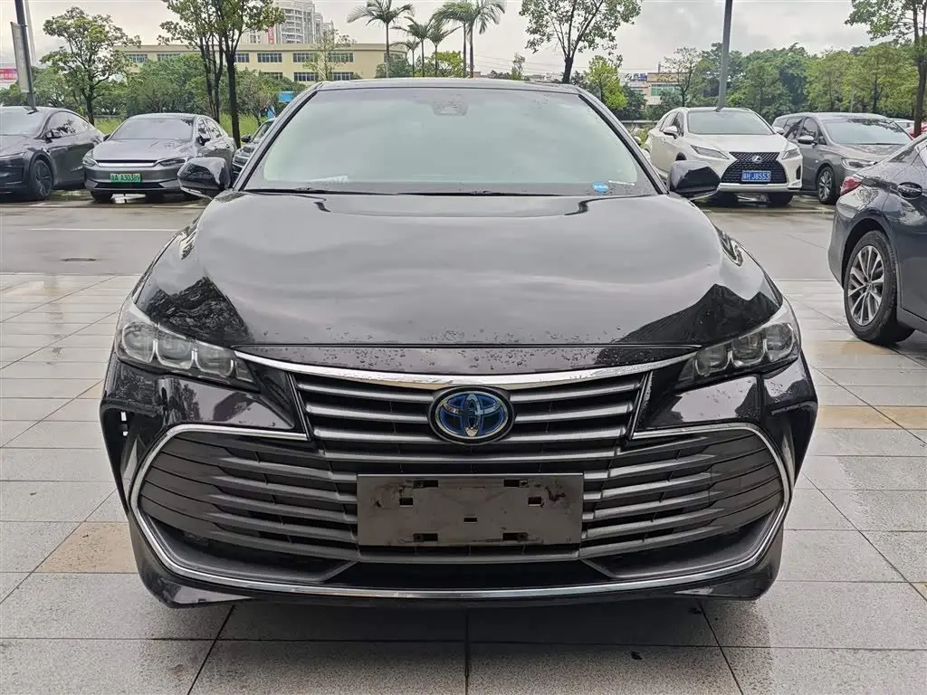 Toyota Avalon 2020 — Photo 7/9