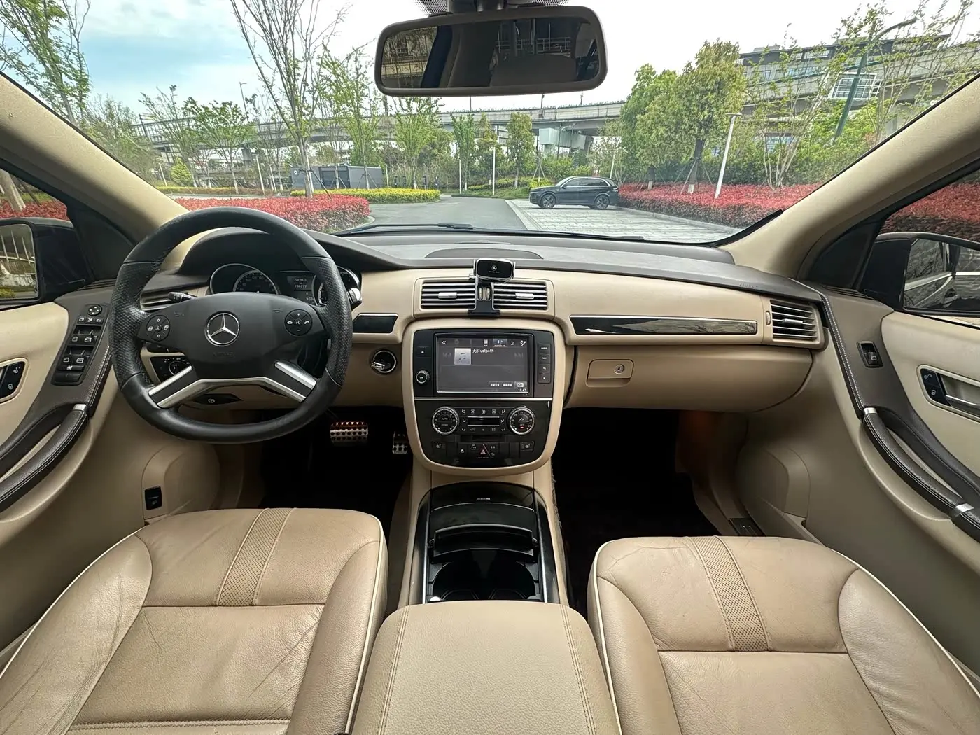 Mercedes-Benz R-Class 2017 — Şəkil 16/16