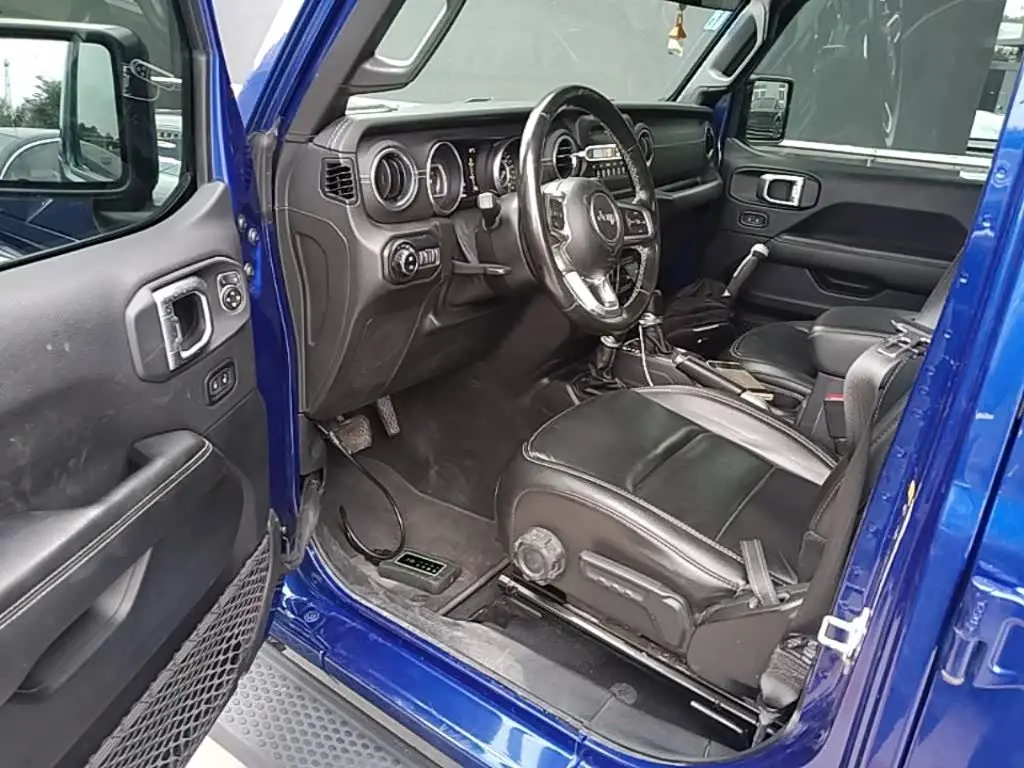 Jeep Wrangler 2020 — Photo 16/20