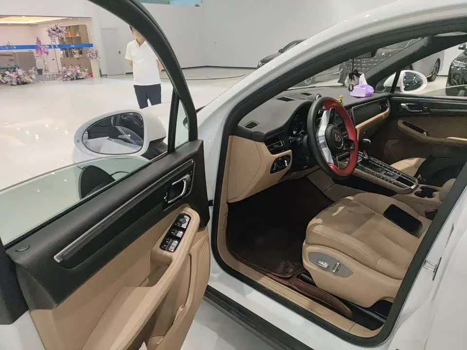 Porsche Macan 2019 — Şəkil 7/9