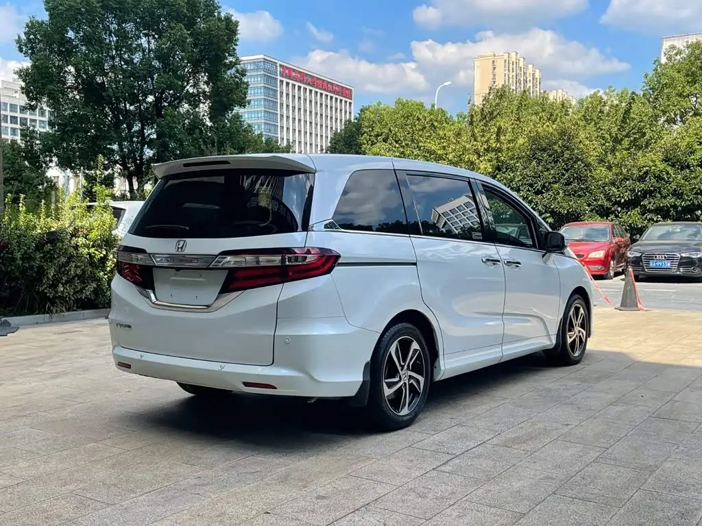 Honda Odyssey 2018 — Şəkil 9/20