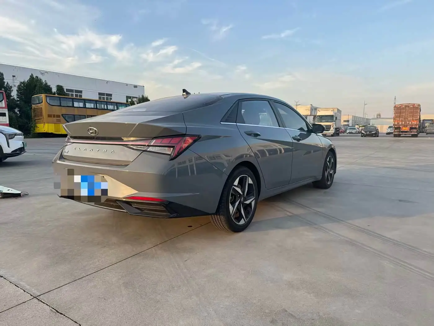 Hyundai Elantra 2022 — Şəkil 8/8