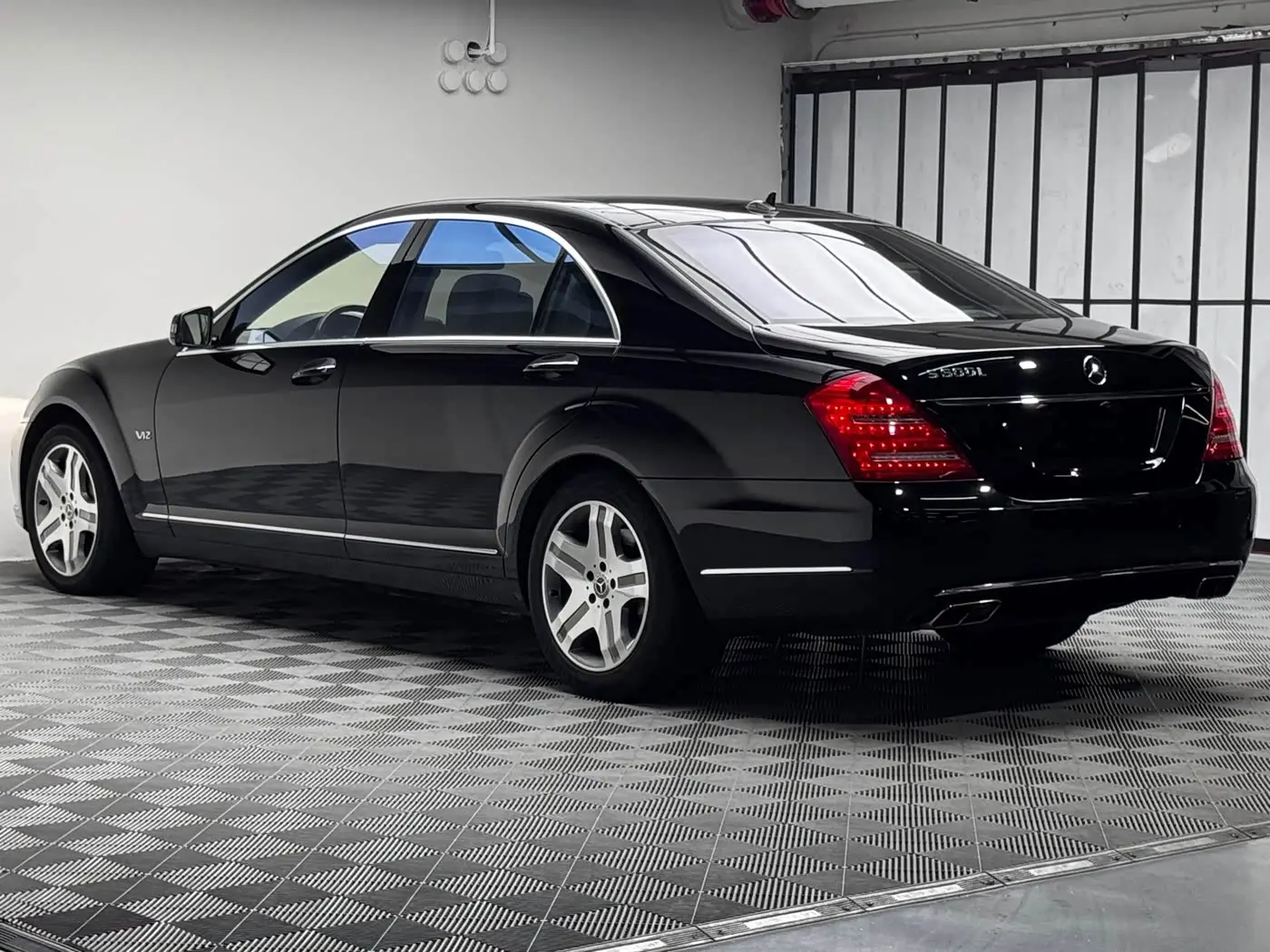 Mercedes-Benz S-Class 2012 — Photo 7/18