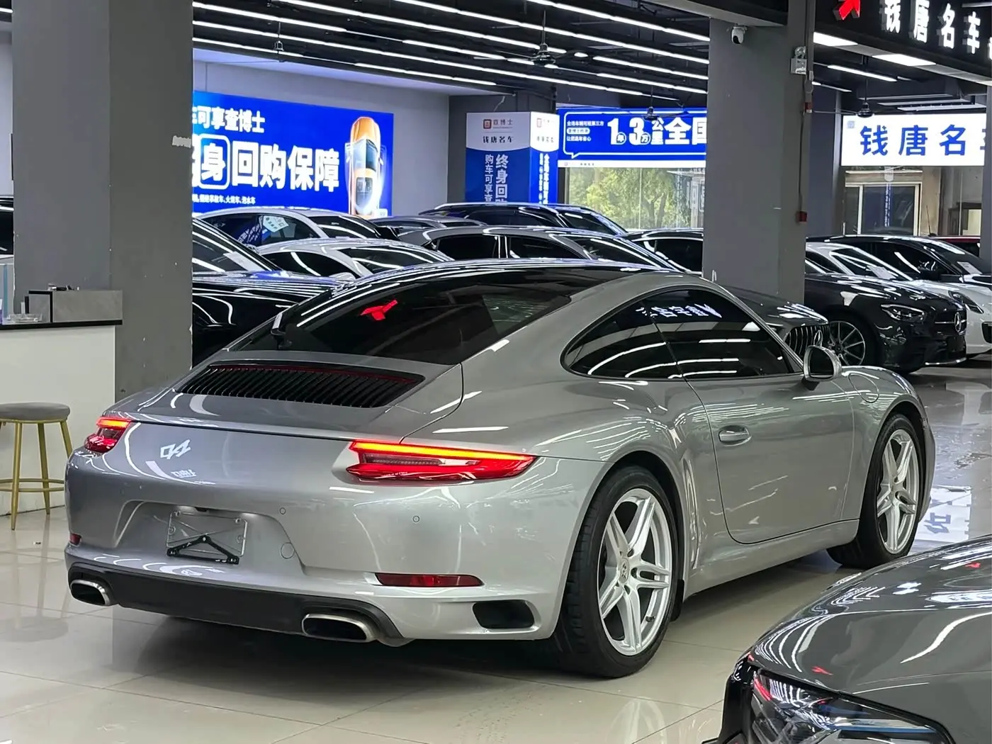 Porsche 911 2018 — Photo 4/17