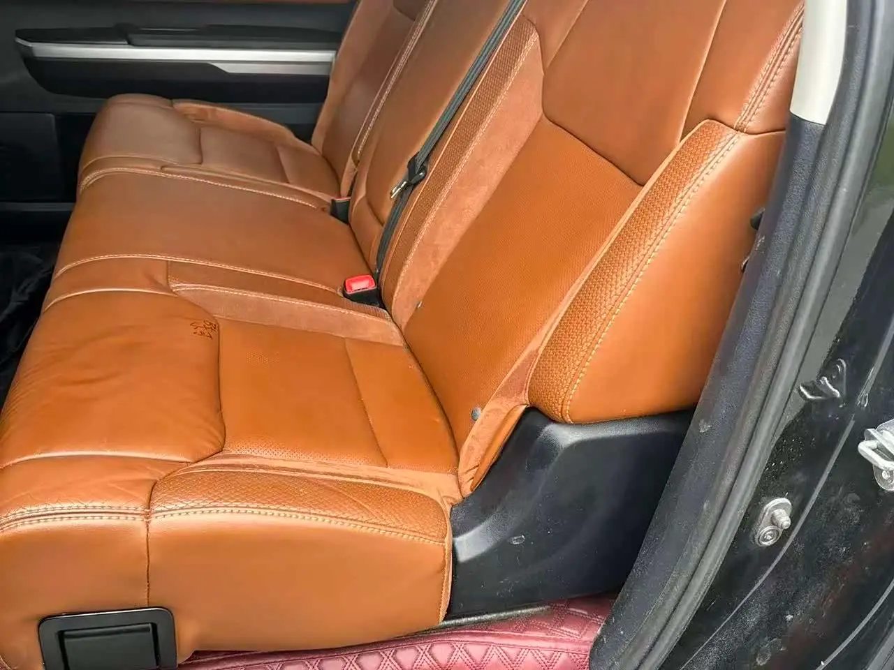 Toyota Tundra 2014 — ფოტო 10/17