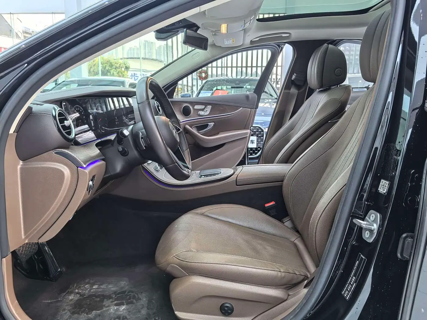 Mercedes-Benz E-Class 2022 — Photo 5/15
