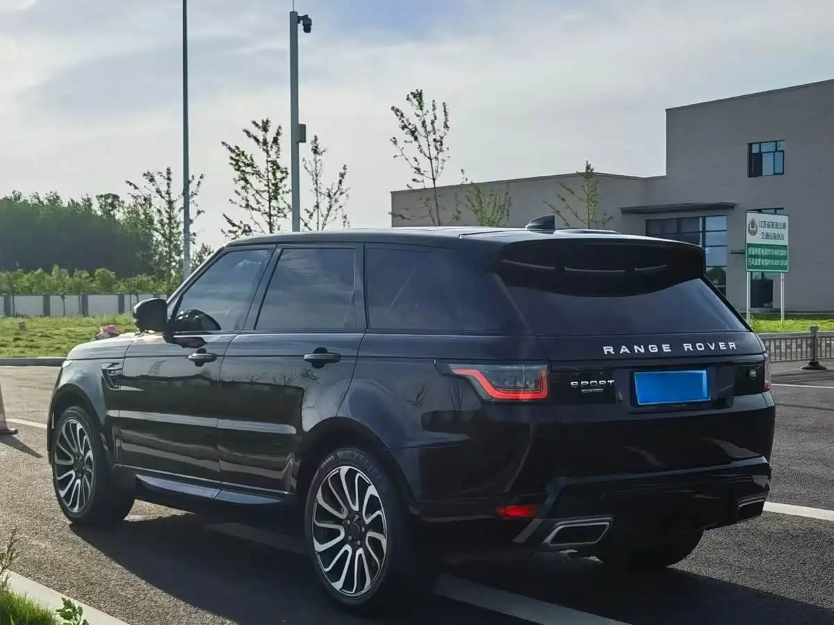 Land Rover Range Rover Sport 2019 — Photo 8/10