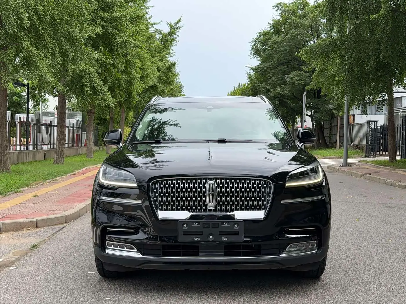 Lincoln Aviator 2020 — Photo 2/20