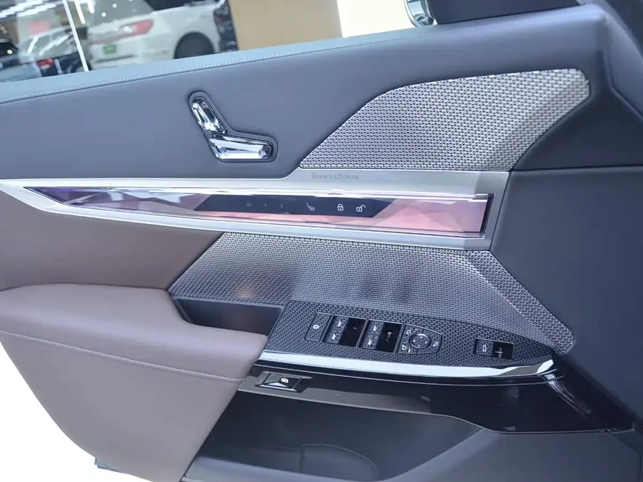 BMW 7 Series 2026 — Photo 6/15