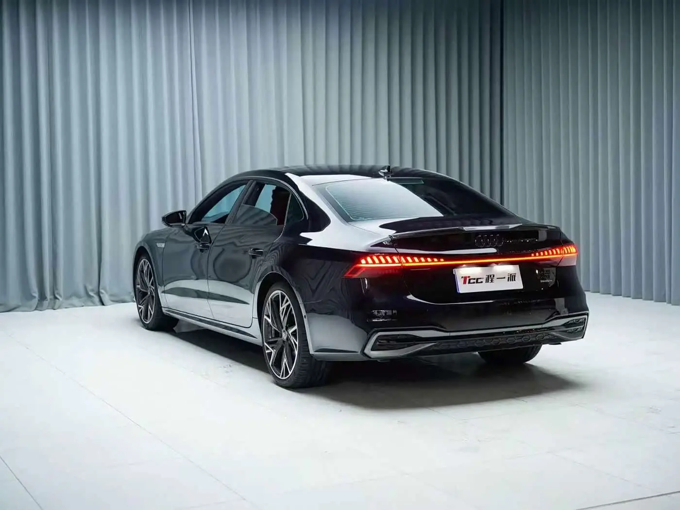 Audi A7L 2025 — Şəkil 11/11