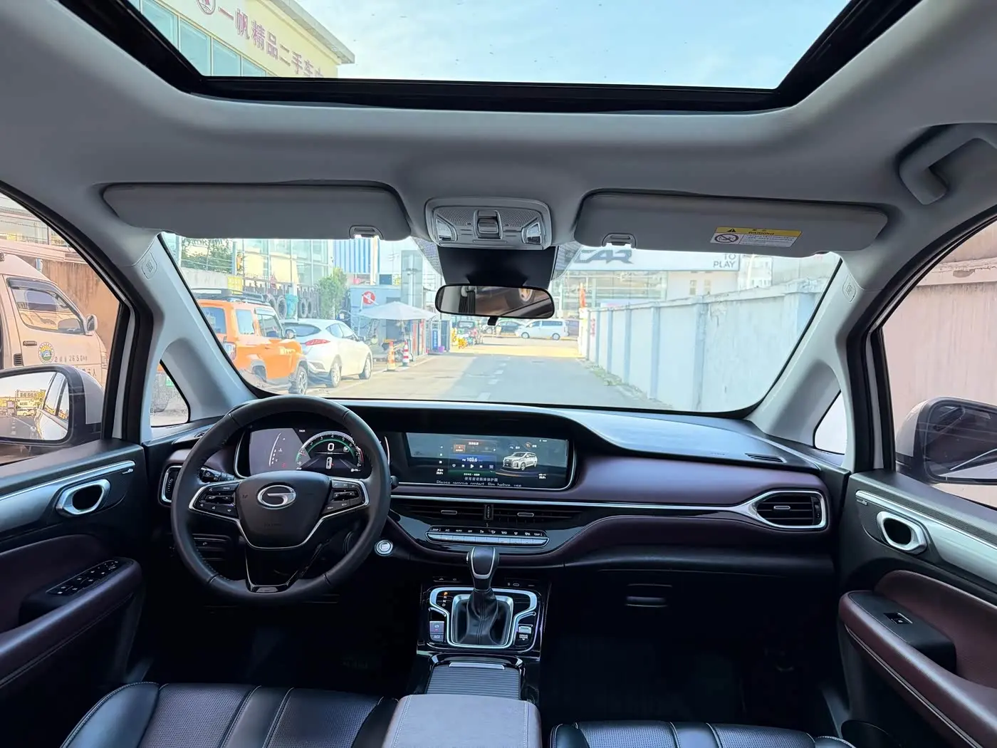GAC Trumpchi Trumpchi M6 2025 — Фото 15/16