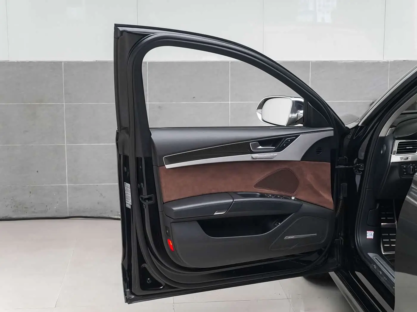 Audi S8 2014 — Photo 7/20