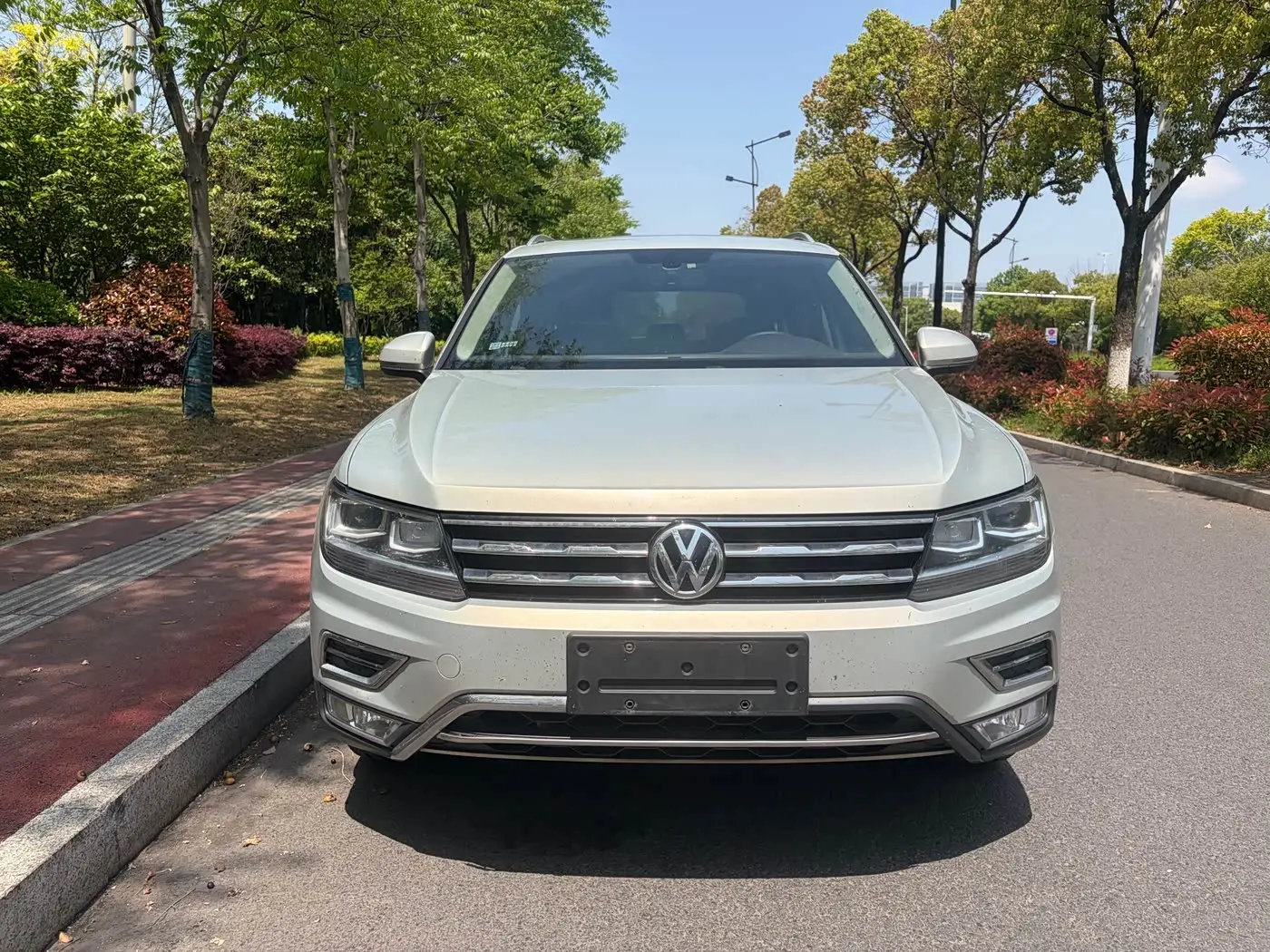 Volkswagen Tiguan L 2020 — Фото 2/16