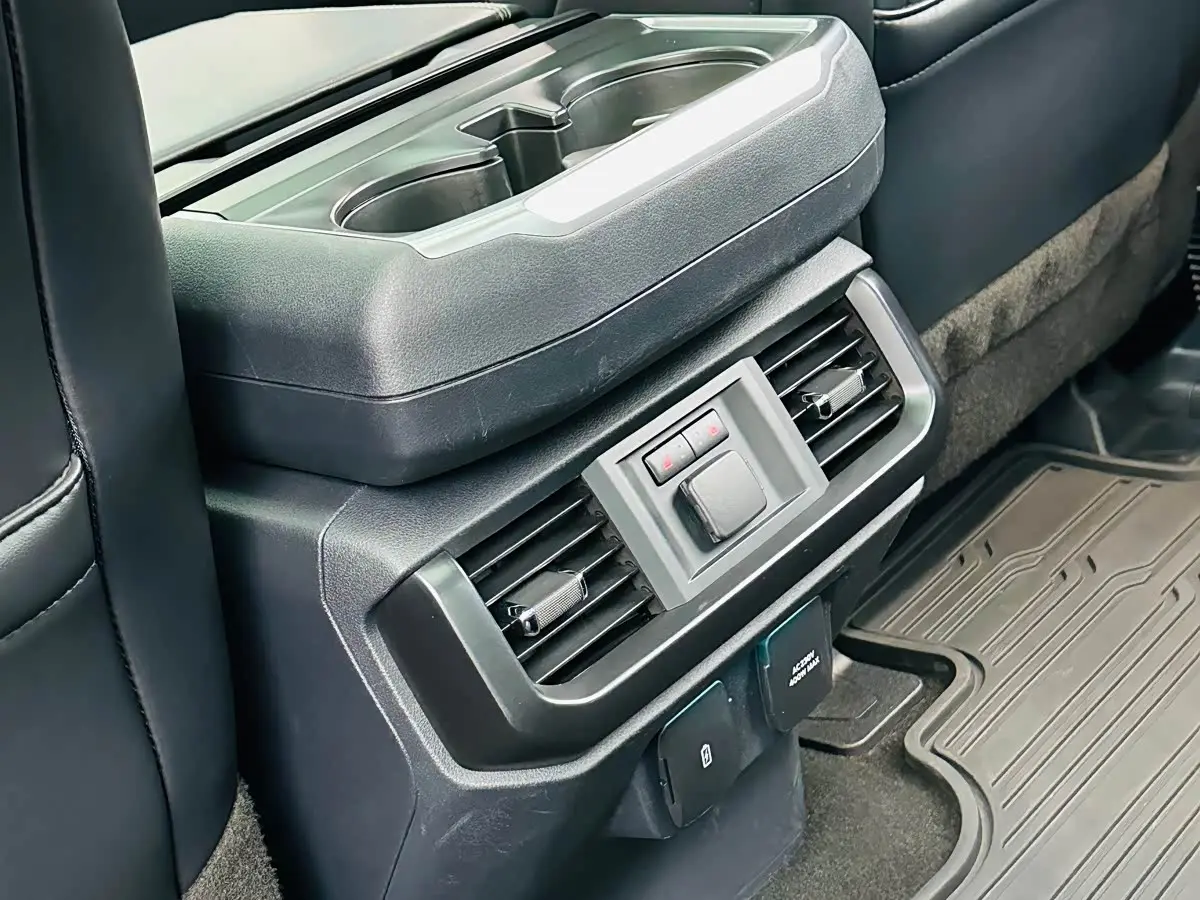 Ford F-150 Raptor 2023 — Photo 20/20