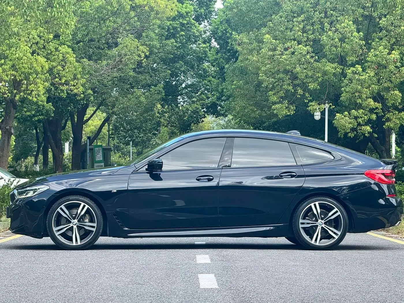 BMW 6 Series GT 2022 — Photo 3/19