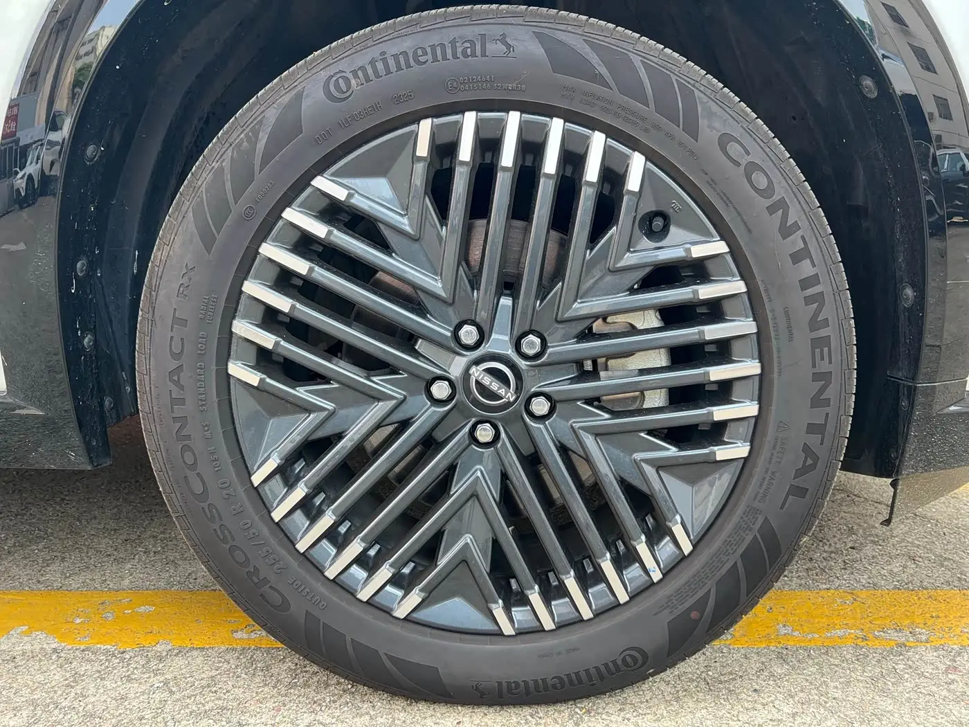 Nissan Terra 2025 — Photo 15/20