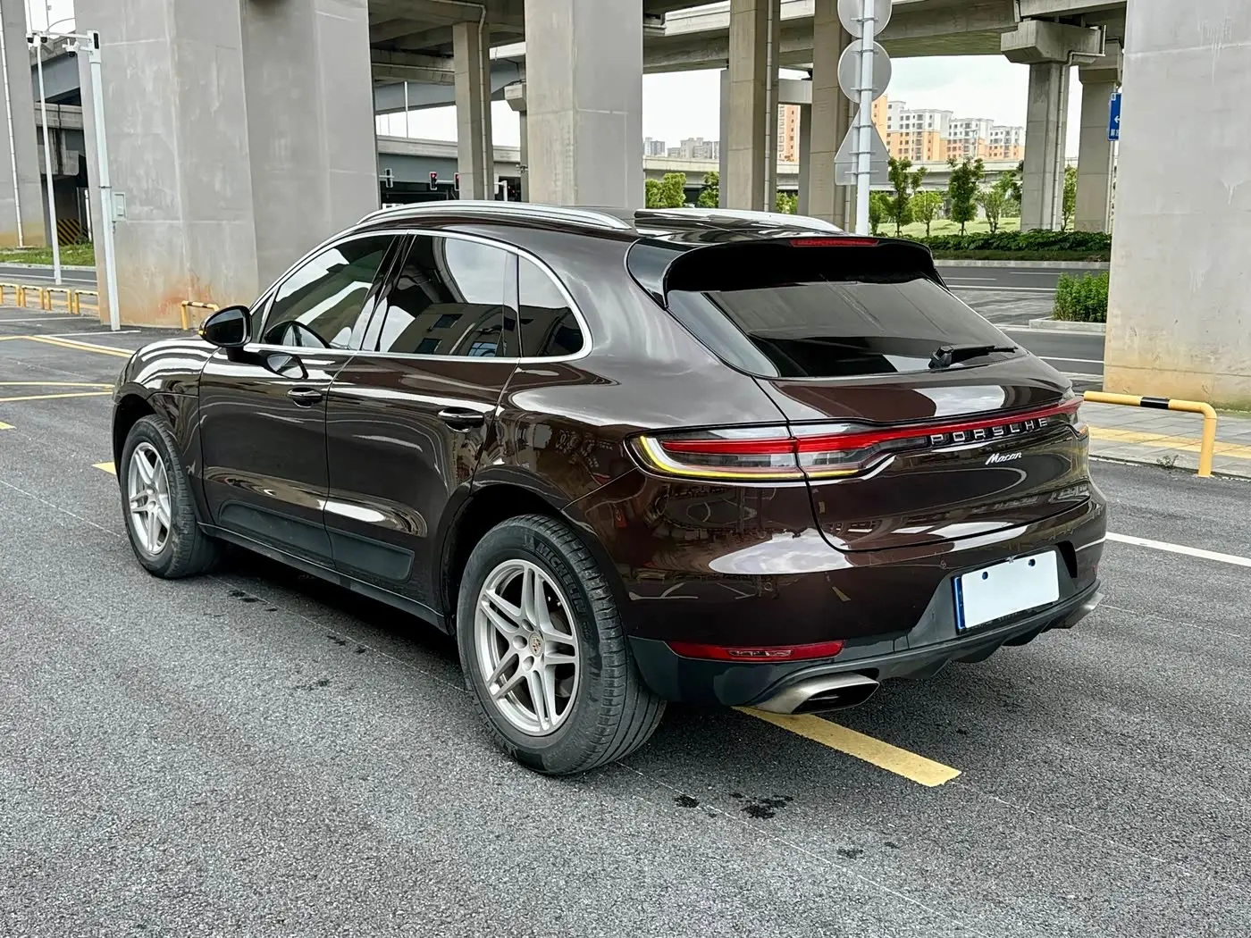 Porsche Macan 2020 — Photo 12/16