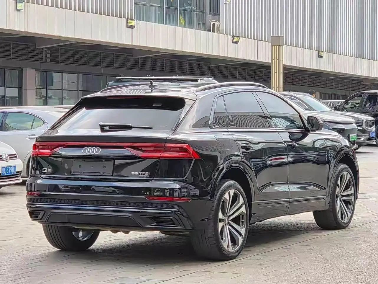 Audi Q8 2020 — Photo 9/11