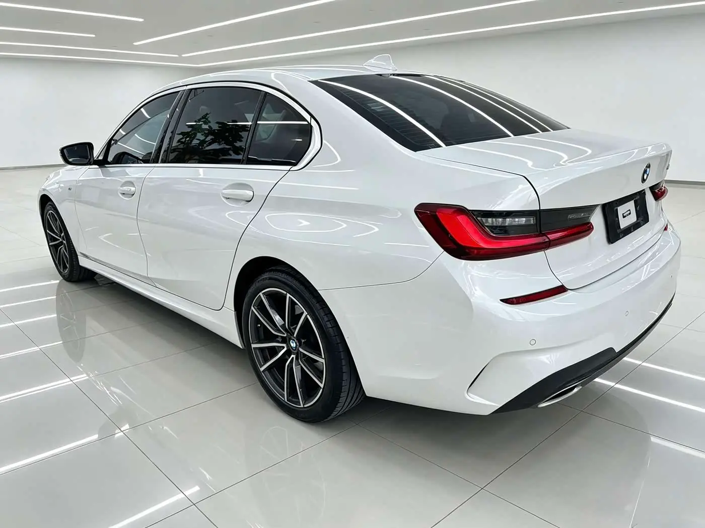 BMW 3 Series 2022 — Şəkil 5/15