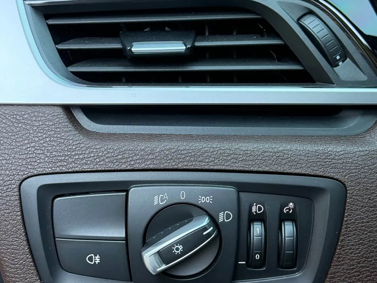 BMW X1 2023 — Фото 11/20