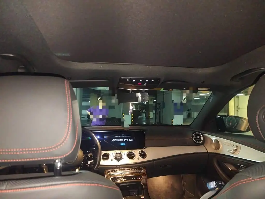 Mercedes-Benz E-Class AMG 2023 — Photo 19/20