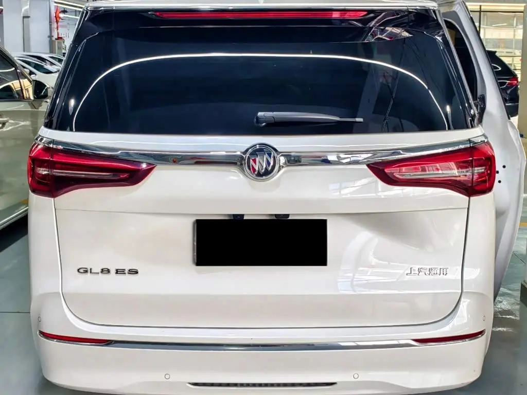 Buick GL8 2024 — Şəkil 3/10