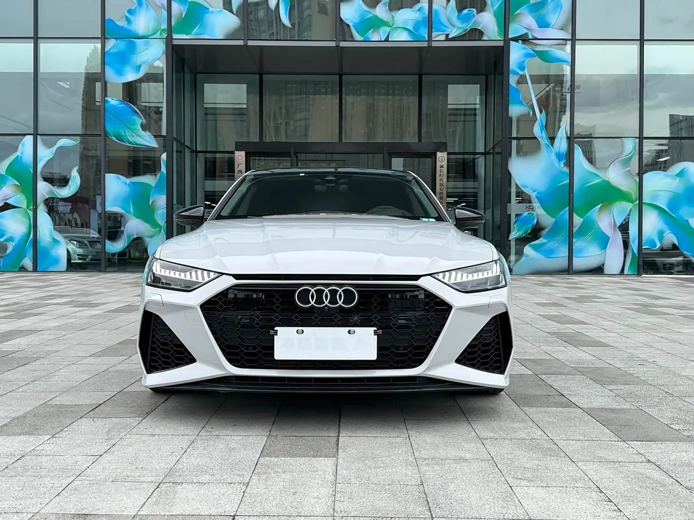 Audi A7 2022 — Фото 2/20